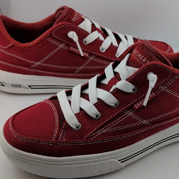 Skechers Red Canvas Low-Top Sneakers with White Accents - Picture 6 of 8